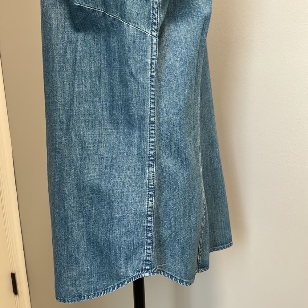 Talbots LS Sz Medium Button Front 100% Cotton Classic Tailored Blue Denim Shirt - Picture 6 of 10